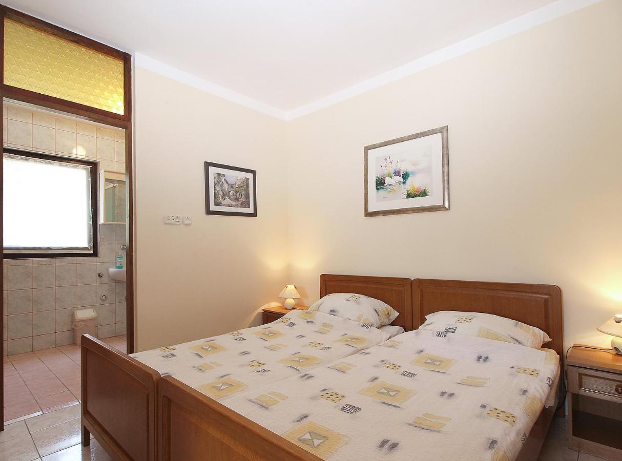 Apartments Drago 2039 Banjole Exterior photo